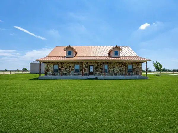 1872 County Road 329, Gainesville, TX 76240