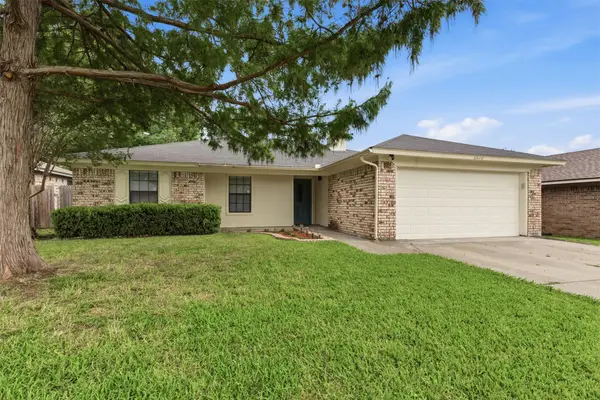 6640 Inwood Drive, Watauga, TX 76148