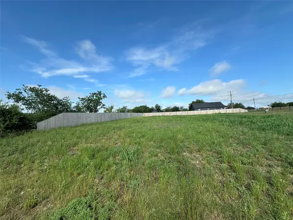 707 Johnson Street, Comanche, TX 76442