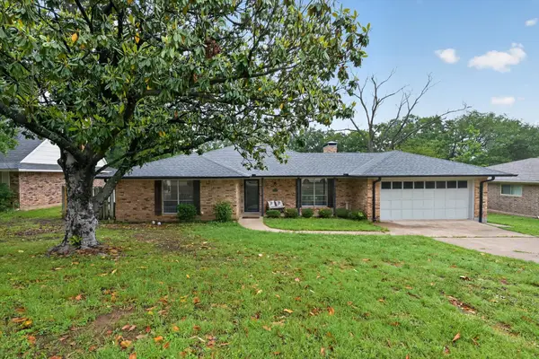1224 S Lang Avenue, Denison, TX 75020
