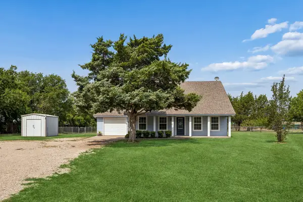 3111 N Walnut Grove Road, Midlothian, TX 76065