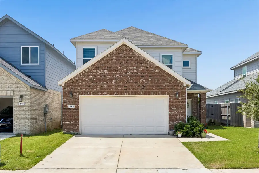 245 Michelle Drive, Grand Prairie, TX 75051 - #2