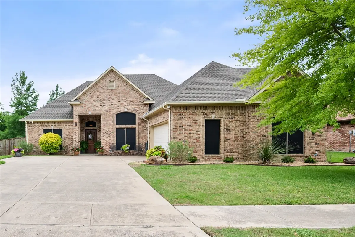 1103 Louise Lane, Ennis, TX 75119 - #1