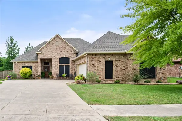 1103 Louise Lane, Ennis, TX 75119