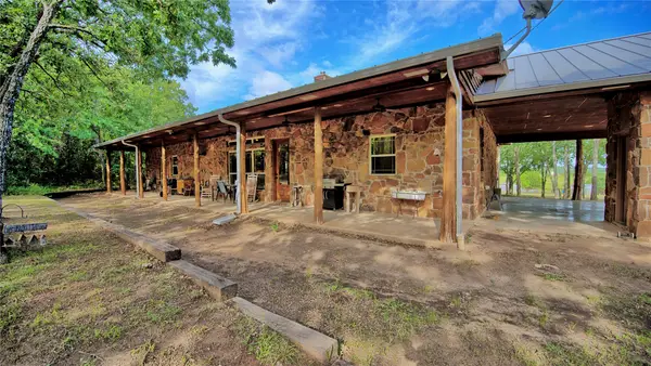 4509 Lazy E Road, St Jo, TX 76265