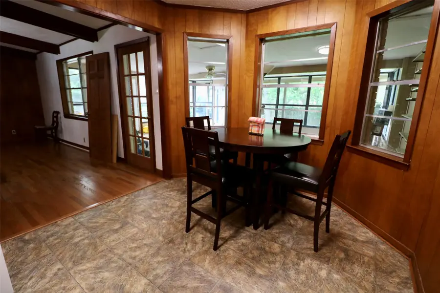 270 Se 26th St, Paris, TX 75460 - #2
