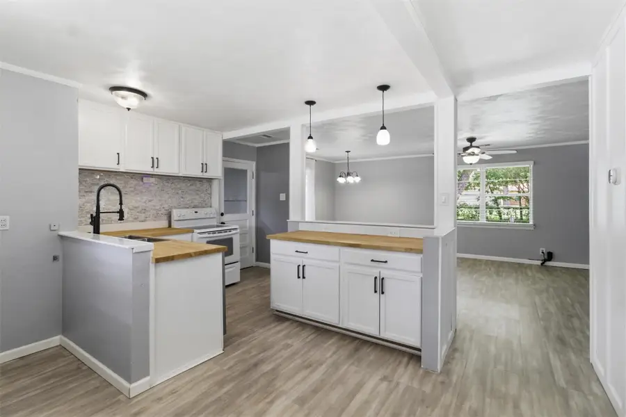 3408 Hanover Lane, Irving, TX 75062 - #2