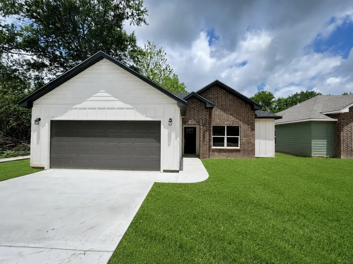 921 Putman Street, Sulphur Springs, TX 75482 - #1