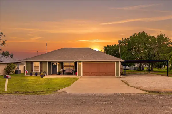 703 S College Street, Celeste, TX 75423