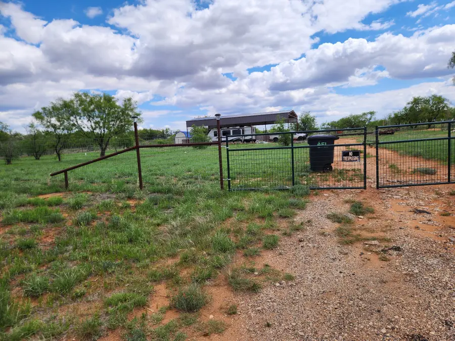 510 E Campbell Avenue, Loraine, TX 79532 - #2