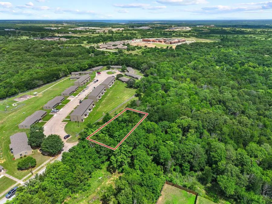 1230 N Armstrong Avenue, Denison, TX 75020 - #2