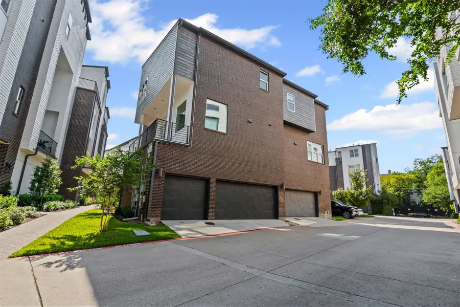 381 E Greenbriar Lane #501, Dallas, TX 75203 - #2