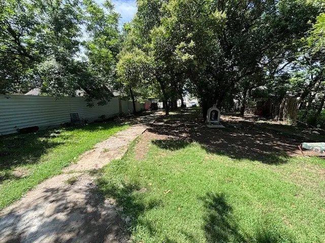 438 Mclean Avenue, Dallas, TX 75211 - #1