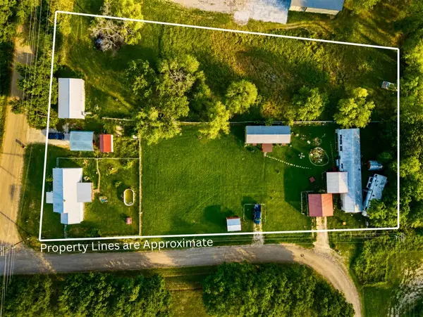 112 Woodlake Lane, Axtell, TX 76624