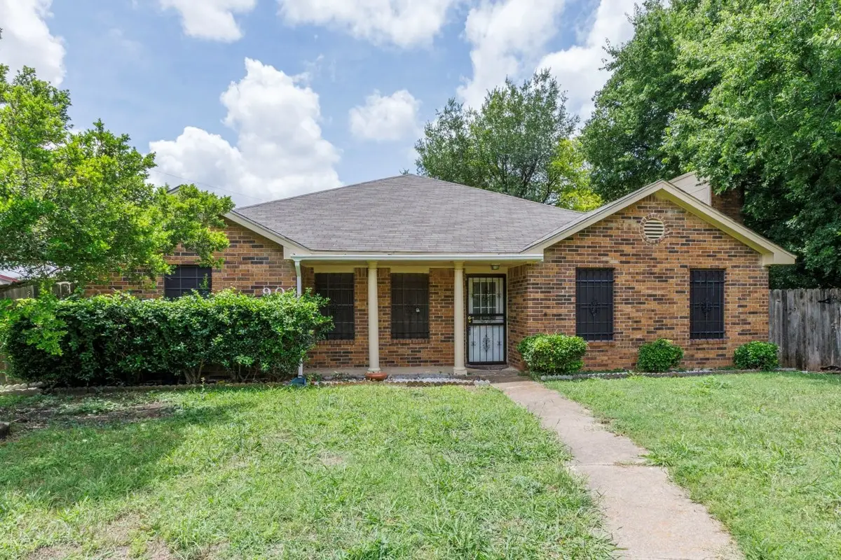 902 Wayne Avenue, Duncanville, TX 75137 - #1