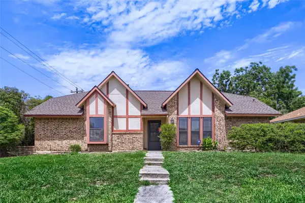 1701 Paxton Drive, Carrollton, TX 75007