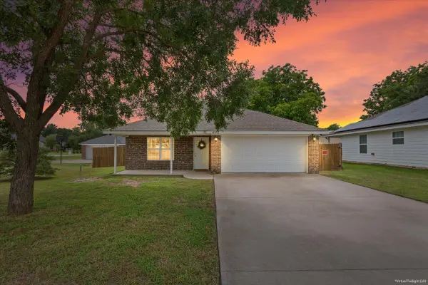 605 Powers Street, Lacy Lakeview, TX 76705