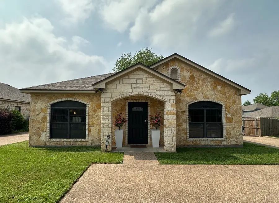 221 Gurley Lane, Waco, TX 76706 - #2