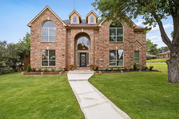 1300 Edgewood Court, Carrollton, TX 75007