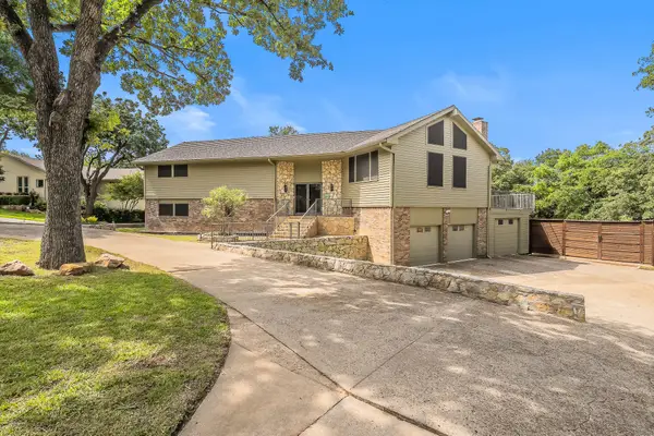 1724 Prestonwood Drive, Arlington, TX 76012