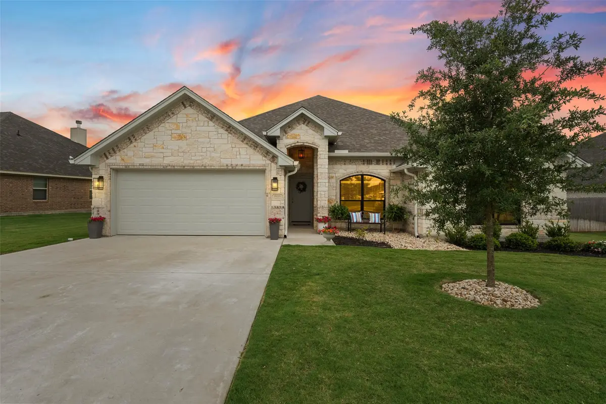 828 Agile Street, Hewitt, TX 76643 - #1