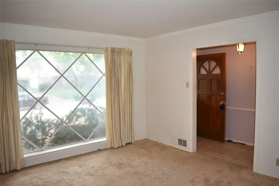 9944 Greenfield Drive, Dallas, TX 75238 - #3