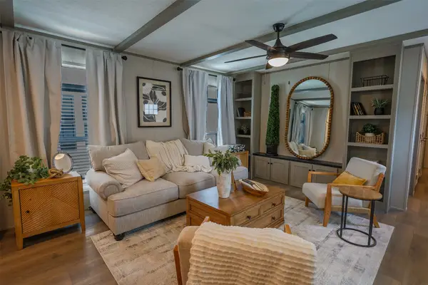 7151 Alcove Street #1, Azle, TX 76020