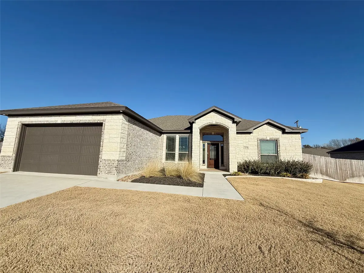 203 Lasso Loop, Lorena, TX 76655 - #1