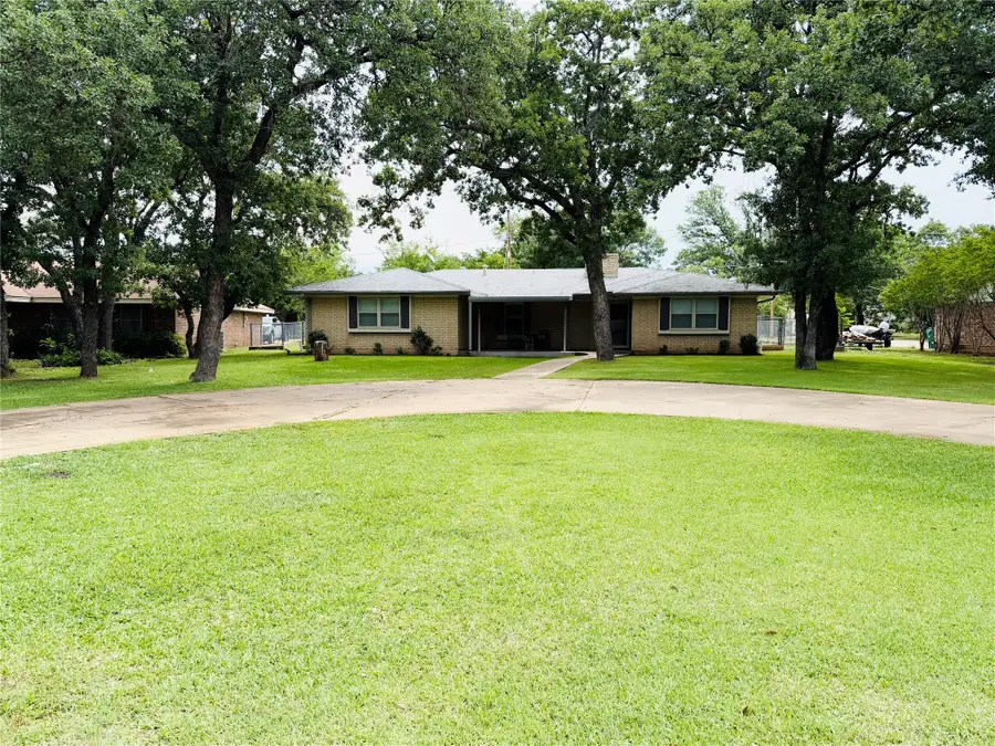 506 Oakwood Drive, Eastland, TX 76448 - #2