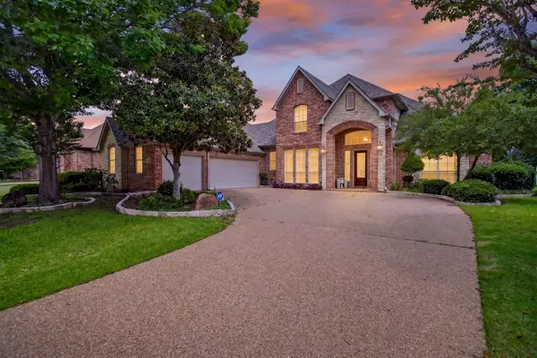 865 Thomas Crossing Drive, Fort Worth, TX 76028