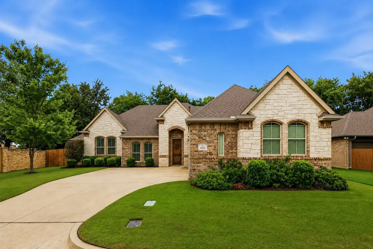 6901 Golf Green Drive, Arlington, TX 76001 - #1