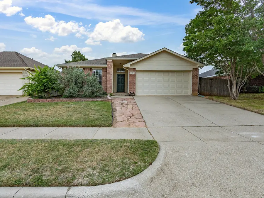 1123 Greenview Lane, Kennedale, TX 76060 - #3