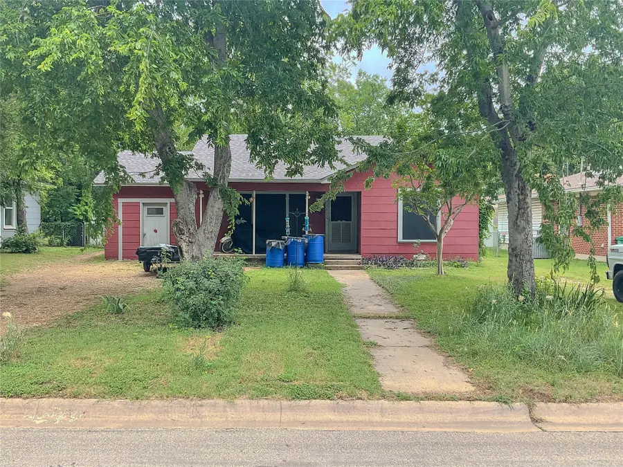 1320 Anna Street, Denton, TX 76201 - #2