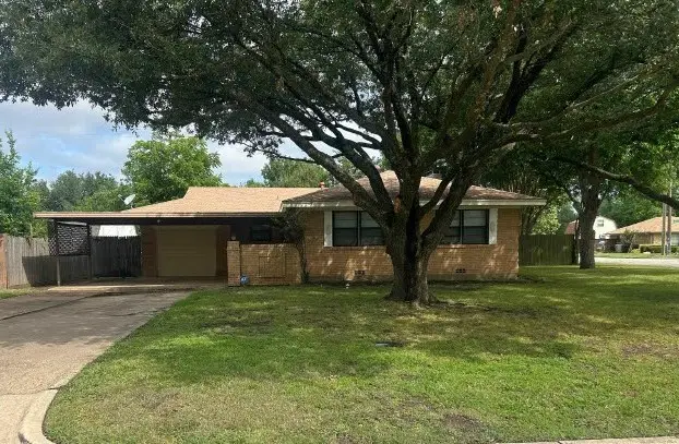 221 Leighton Drive, Terrell, TX 75160 - #1