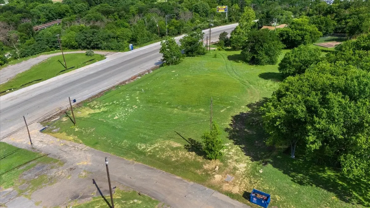 4528 Rolling Hills Drive, Fort Worth, TX 76119 - #1