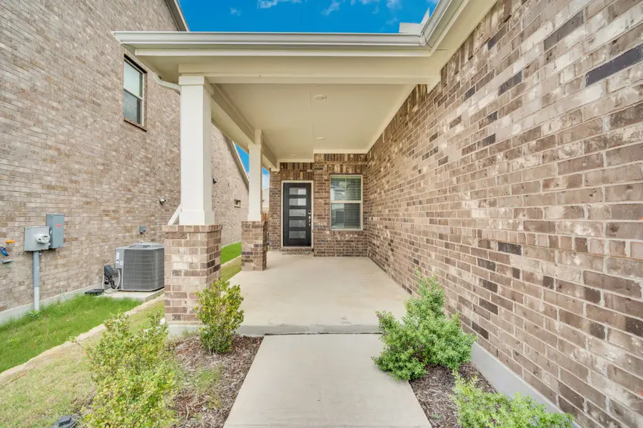 610 Hemingway Lane, McKinney, TX 75069 - #2