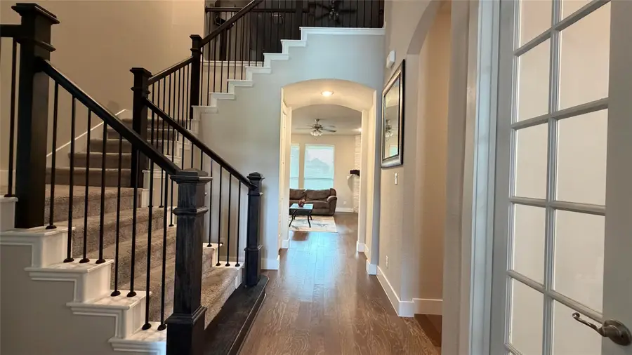 912 Fallbrook Avenue, Denton, TX 76210 - #2