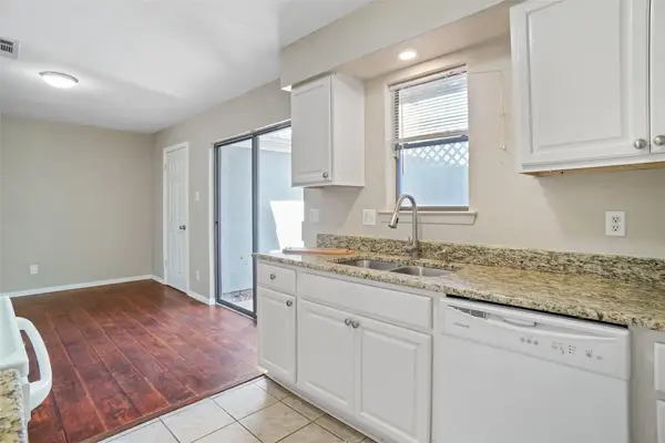 604 Timberline Drive, Hurst, TX 76053