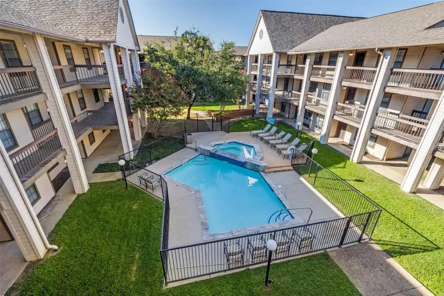 218 N Texas Boulevard #115, Denton, TX 76201 - #3