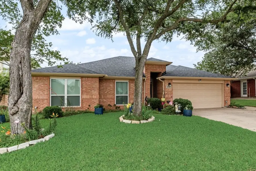 808 Chancellorsville Parkway, Grand Prairie, TX 75052 - #2