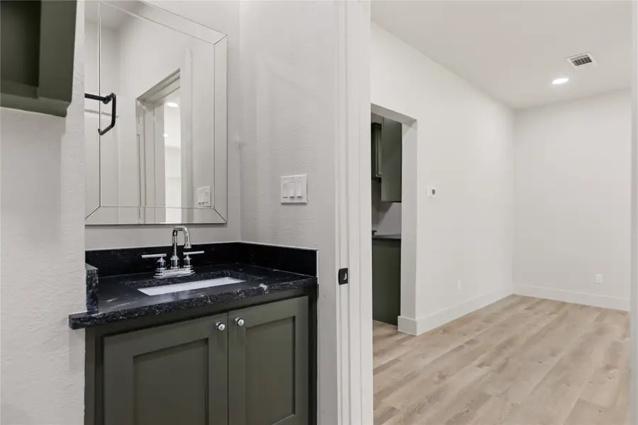 502 W 6th Street, McGregor, TX 76657 - #2