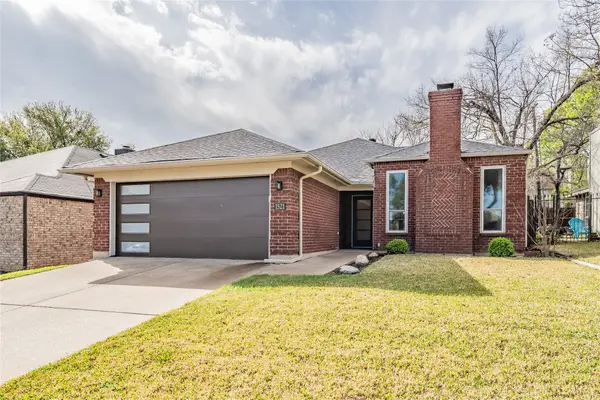 1521 Briarcrest Drive, Grapevine, TX 76051