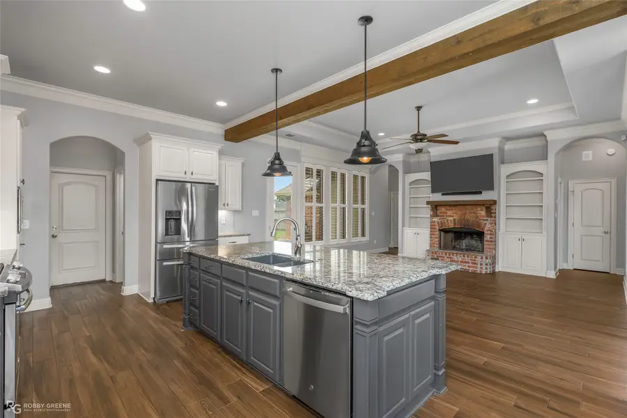 301 Newport Lane, Benton, LA 71006 - #2