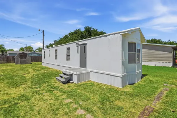 902 Flamingo, Granbury, TX 76049