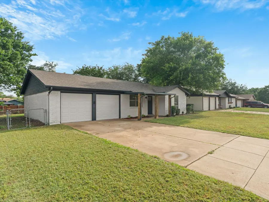 5925 Hanson Drive, Watauga, TX 76148 - #2