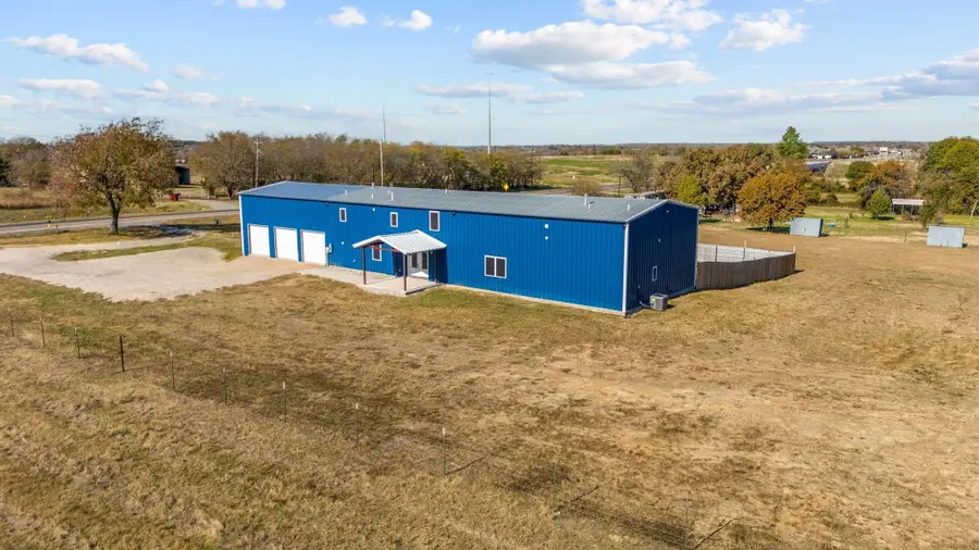 915 Ole Ambrose, Bells, TX 75414 - #2
