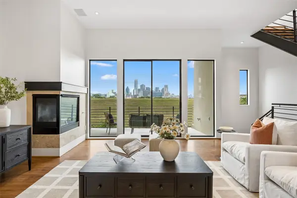 433 Trinity River Circle, Dallas, TX 75203