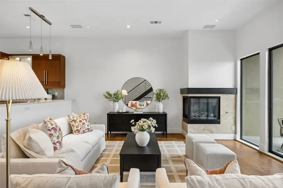 433 Trinity River Circle, Dallas, TX 75203 - #3