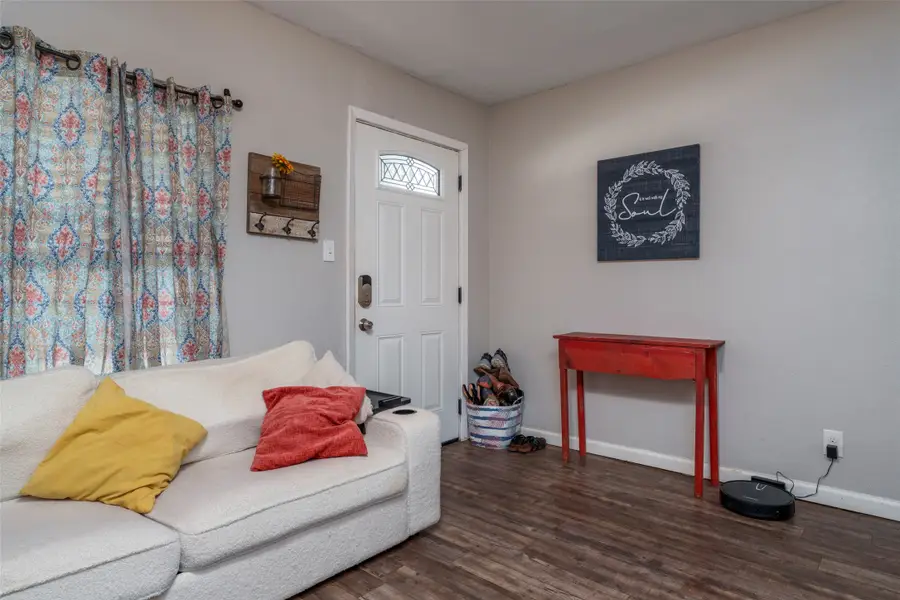 224 Willow Street, Hurst, TX 76053 - #3