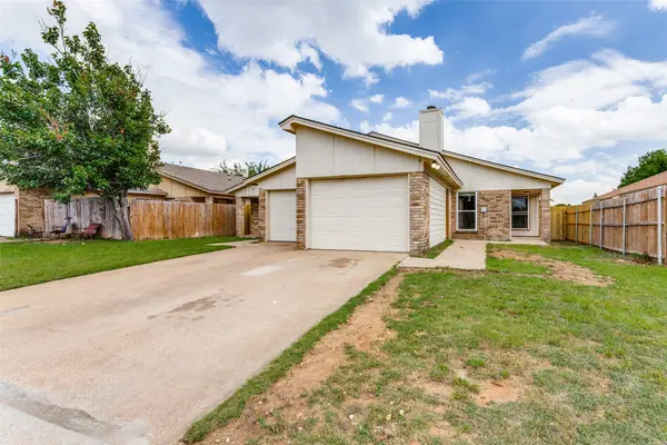 3219 Green Ridge Street, Fort Worth, TX 76133